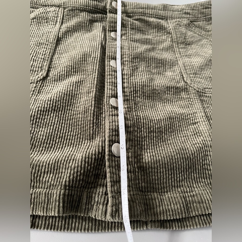 Green Corduroy Skirt - Picture 7 of 8